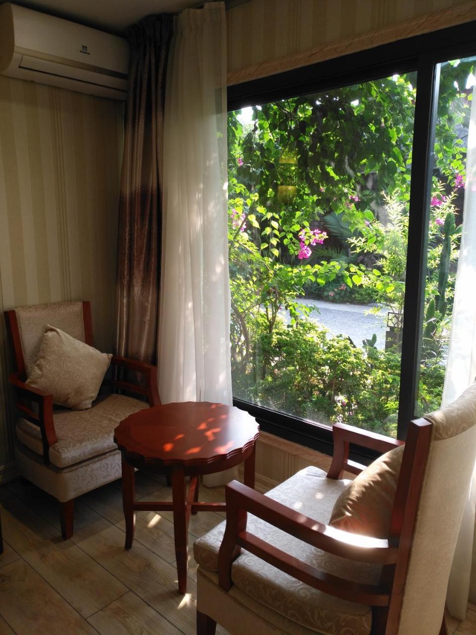 Hotel Des Jardins อาบีจาน ภายนอก รูปภาพ