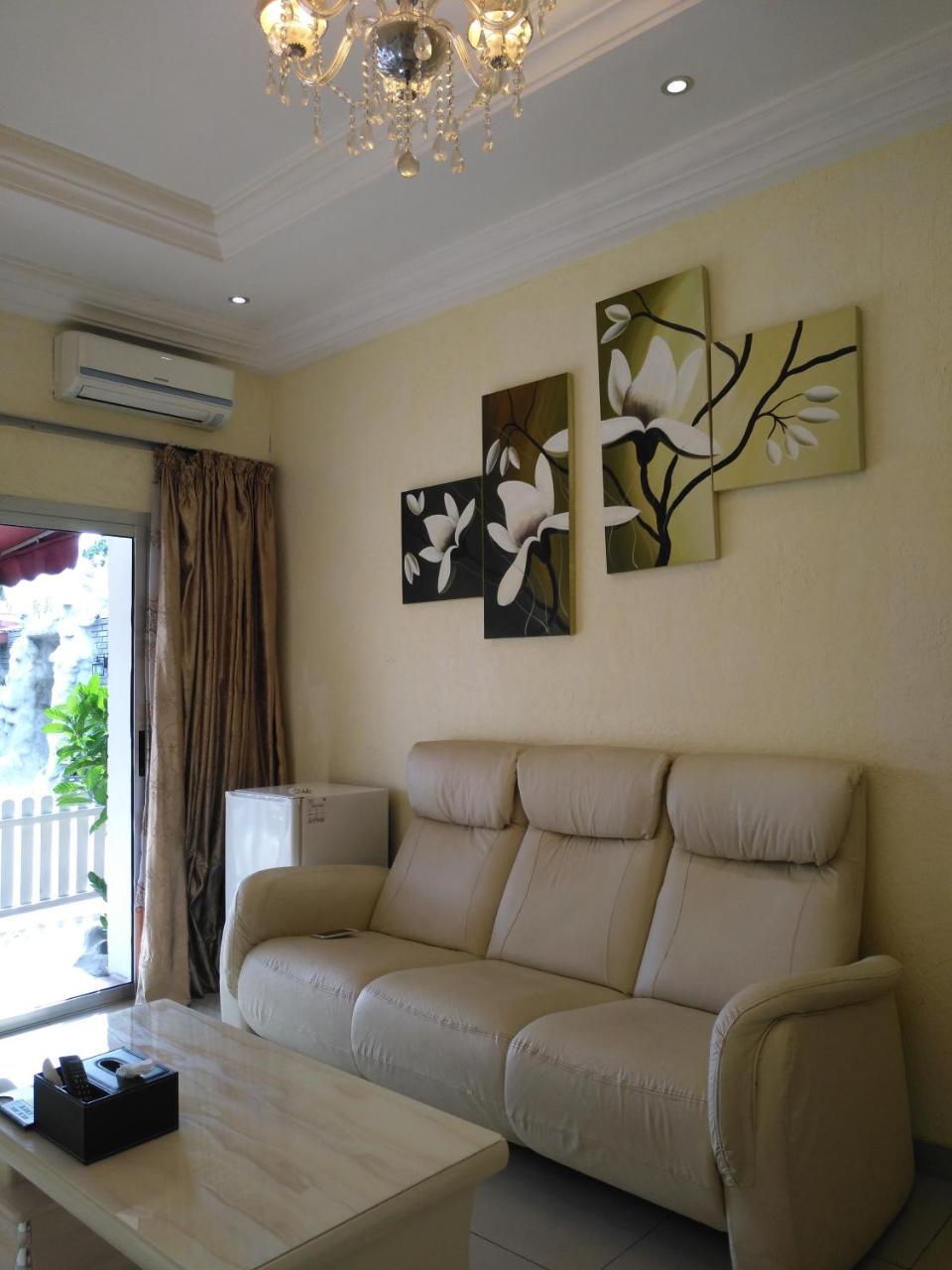 Hotel Des Jardins อาบีจาน ภายนอก รูปภาพ