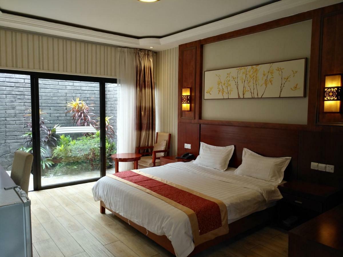 Hotel Des Jardins อาบีจาน ภายนอก รูปภาพ