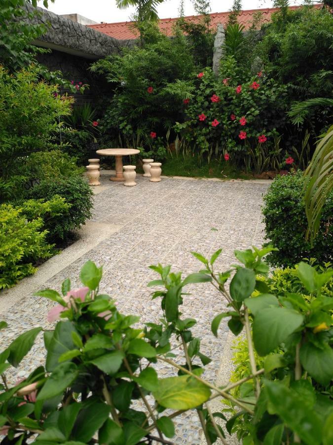 Hotel Des Jardins อาบีจาน ภายนอก รูปภาพ